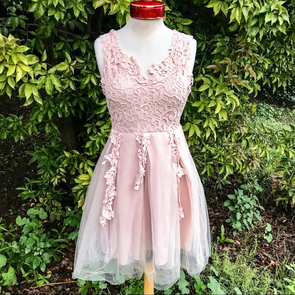 🌺🌺 Powder Pink Party Dress